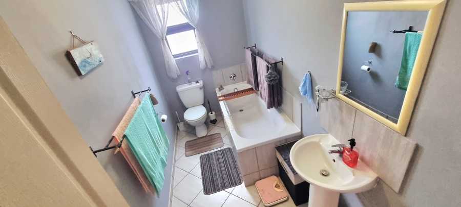 3 Bedroom Property for Sale in Kidds Beach Eastern Cape